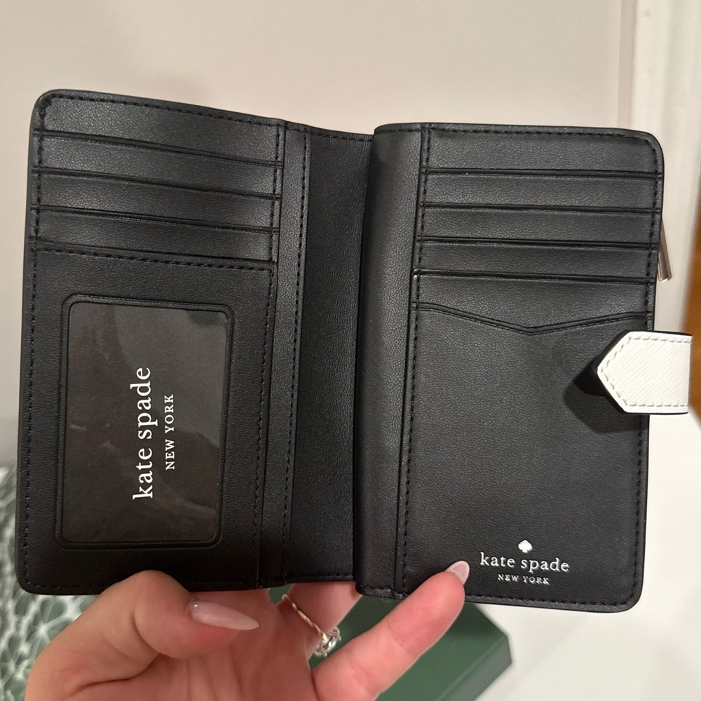 Kate Spade Two-Tone Gray and White Wallet - Picture 5 of 7
